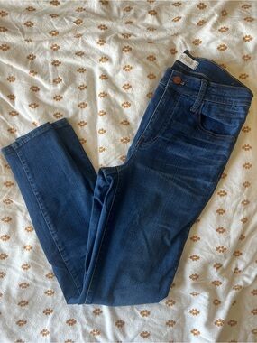 Madewell Straight Leg Jeans in Dark Blue Wash